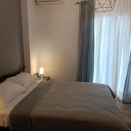 Sunshine Apartment Каламата Екстериор снимка